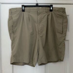 Men’s Weekender khaki shorts size 46
